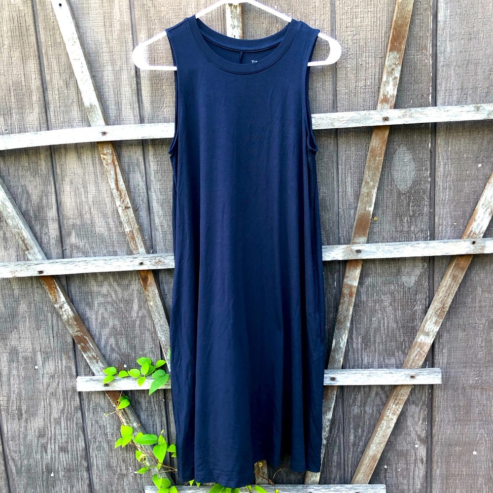 **LAST CHANCE!** Navy Dress